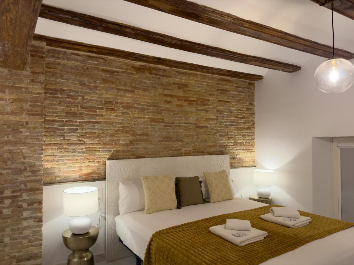 Market - Ciutat Vella, Exclusively For Families - Mid-term Apartament