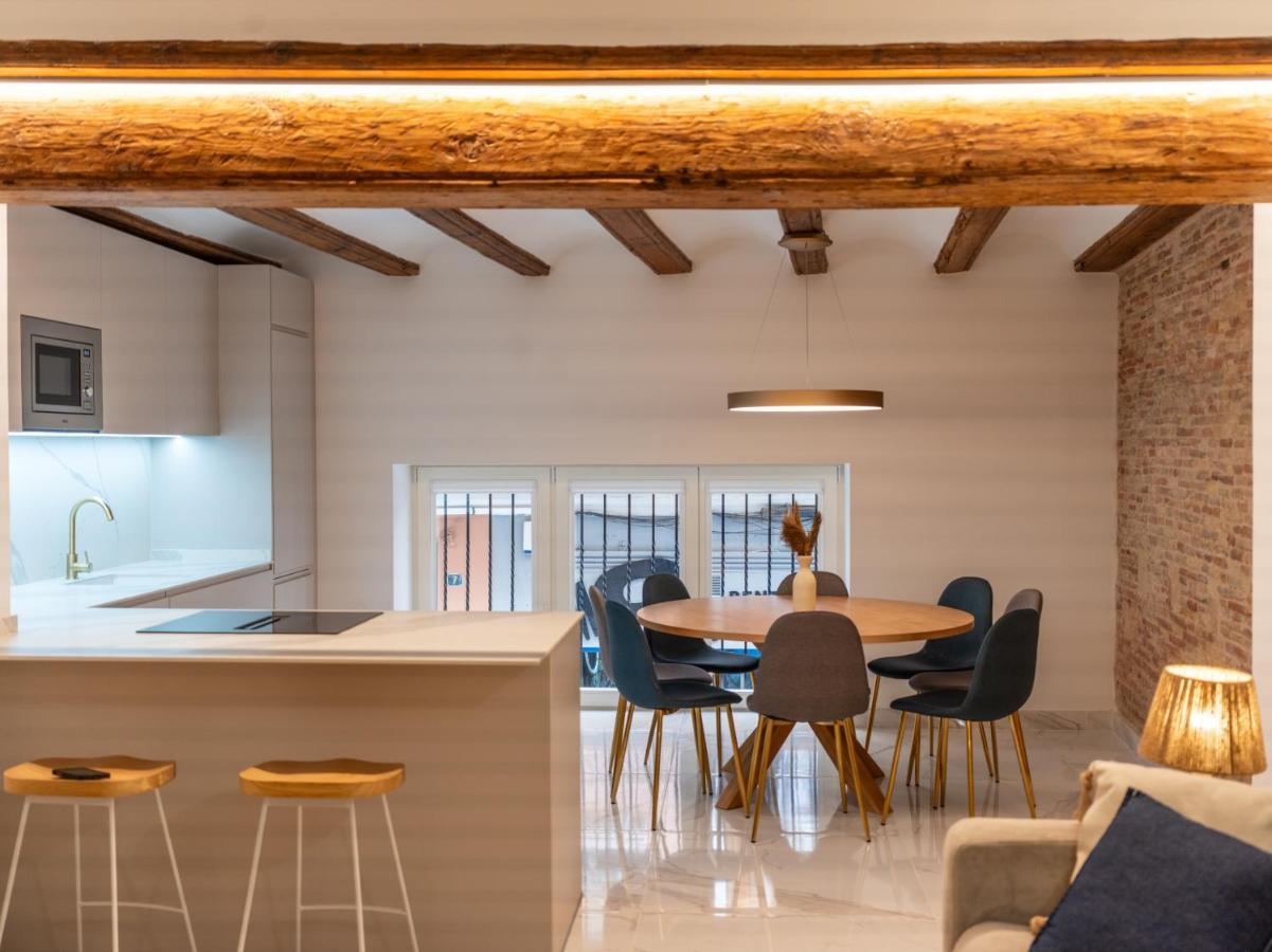 Market - Ciutat Vella, Exclusively For Families - Mid-term Apartament *