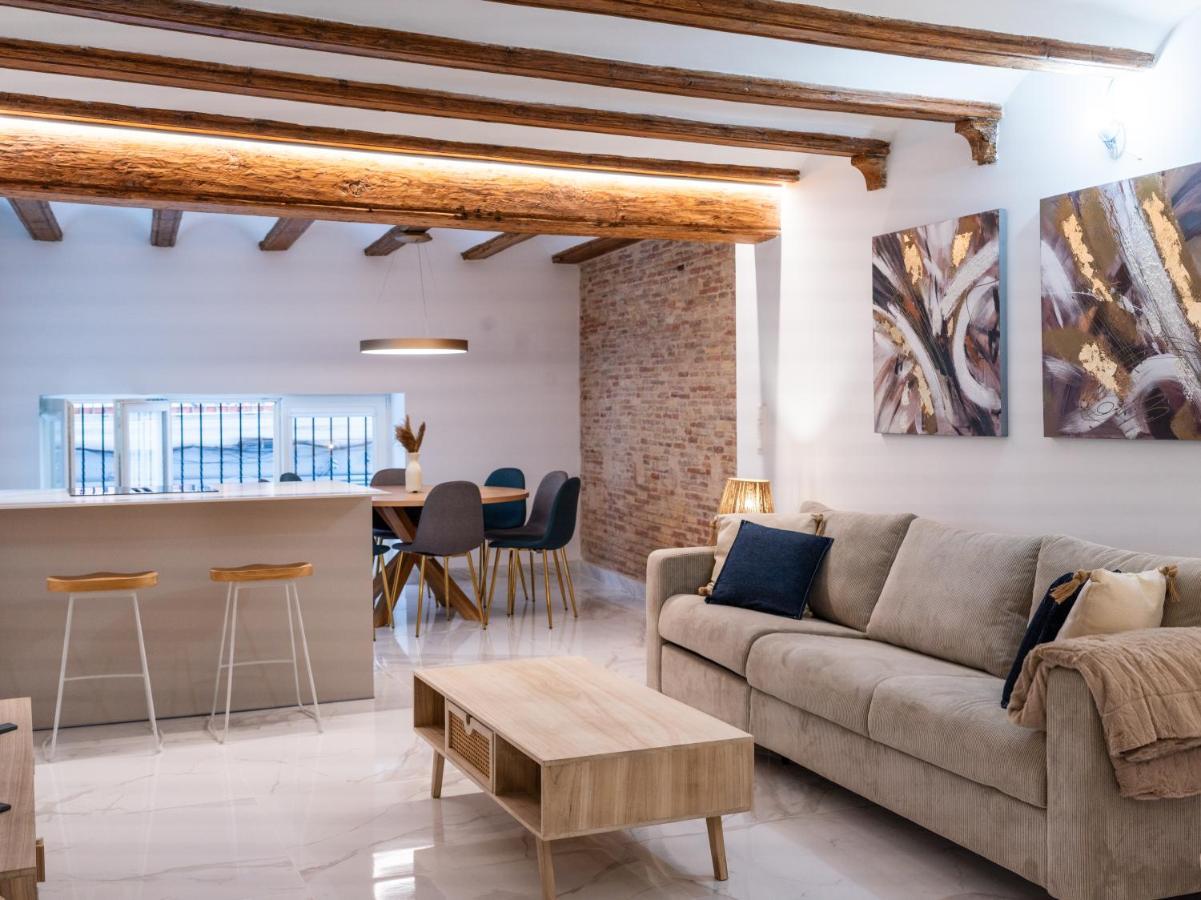 Market - Ciutat Vella, Exclusively For Families - Mid-term * València